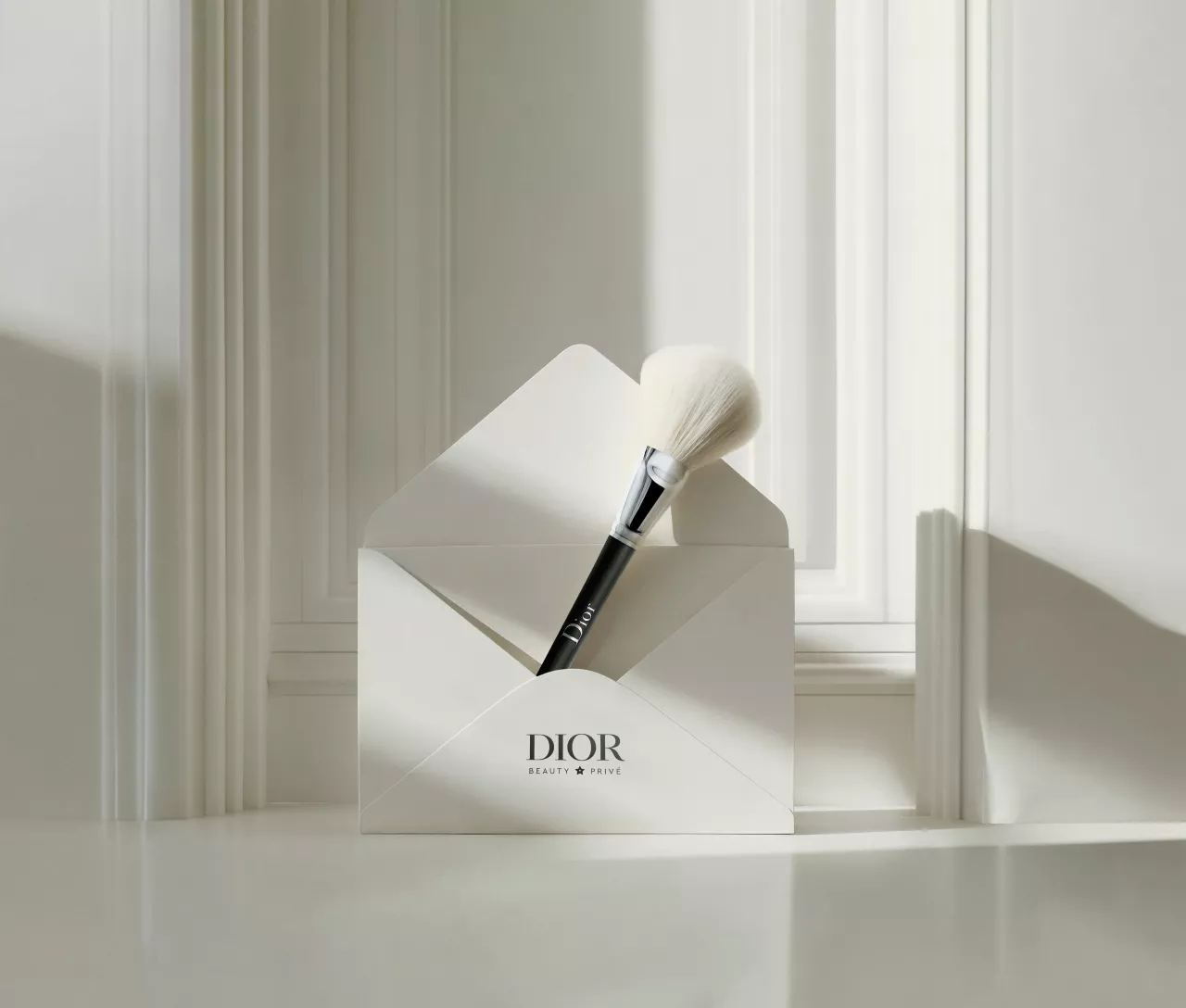 DIOR  LOYALTY